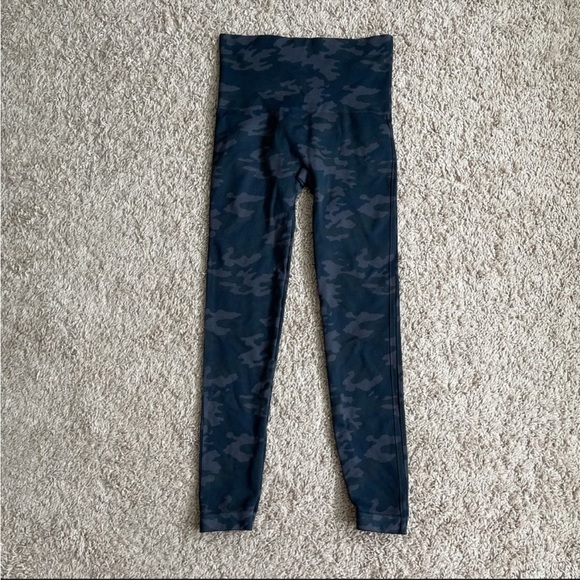 Spanx Look at Me Now Seamless Leggings M - Picture 2 of 4